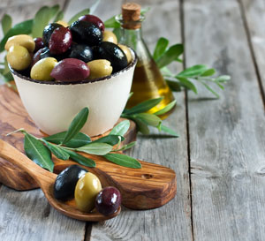Eating and Serving Olives